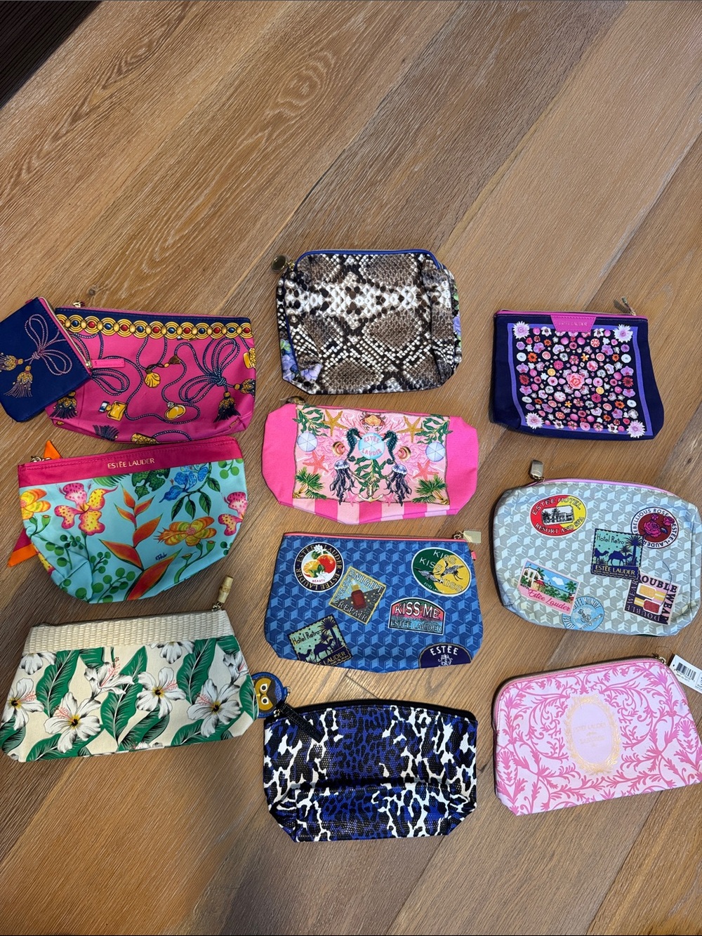 Estée Lauder cosmetic bags assortment